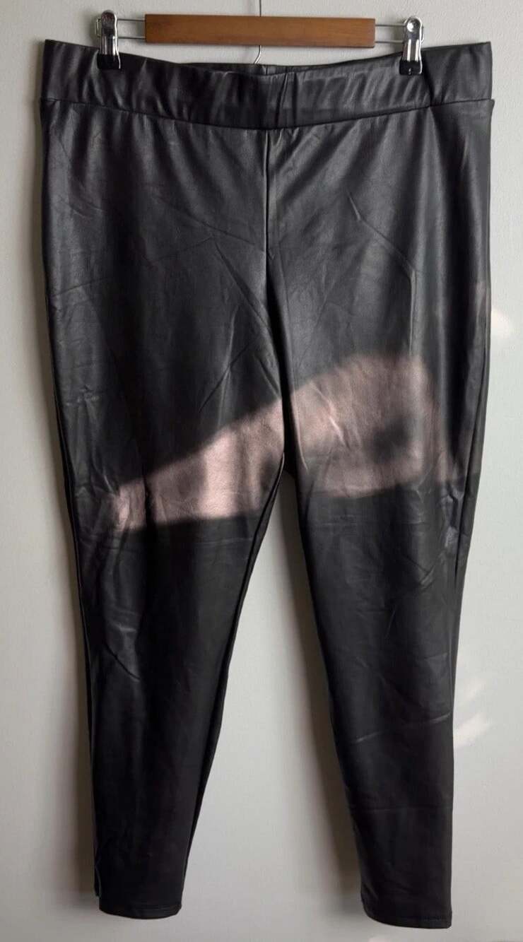 Torrid Black Faux Leather Leggings Pants Size 2 Plus Stretch Women’s